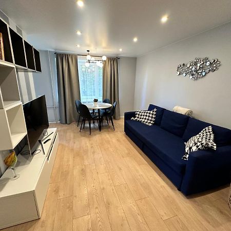Ferienwohnung Parkside Escape: Stylish 1-Br Riga Exterior foto